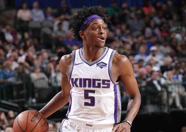 保持警惕的 保持警惕的